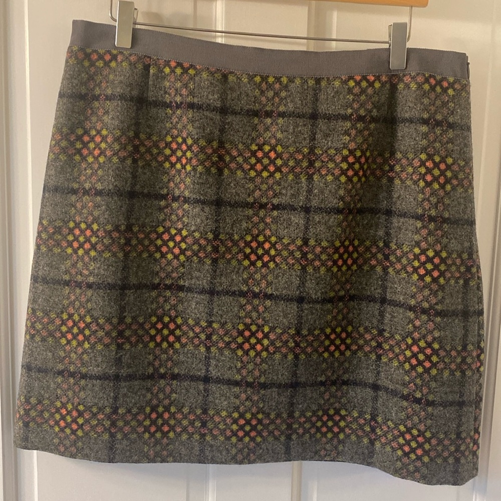 Boden wool tweed skirt.